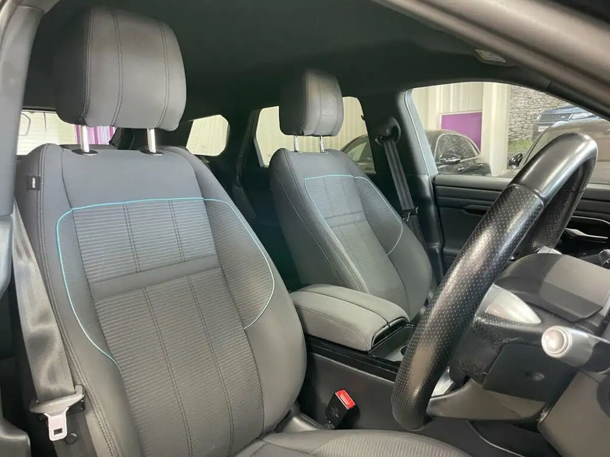 2019-land-rover-range-rover-evoque-20-d150-r-dynamic-big-17
