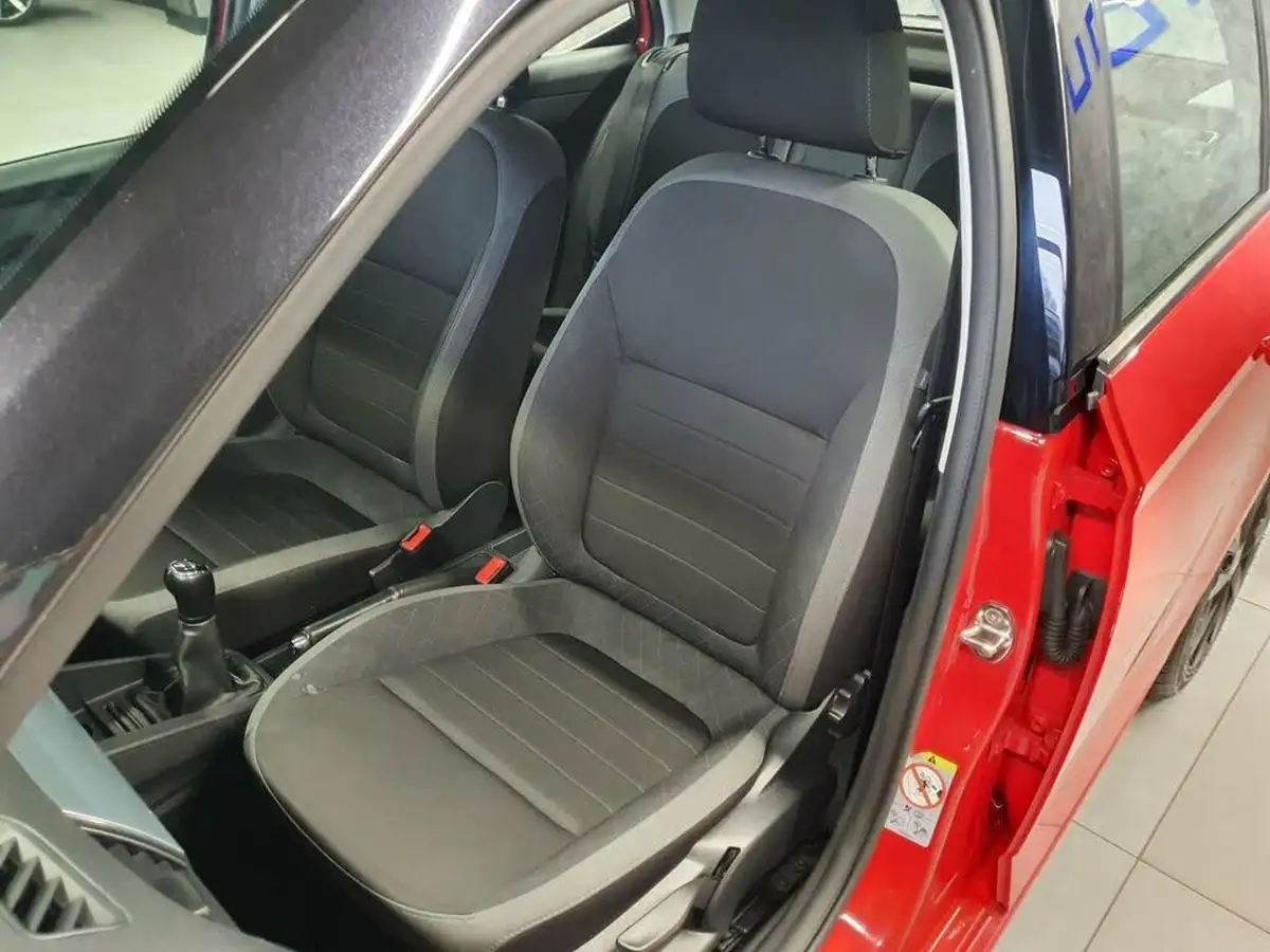 2019-skoda-fabia-10-tsi-colour-edition-big-33