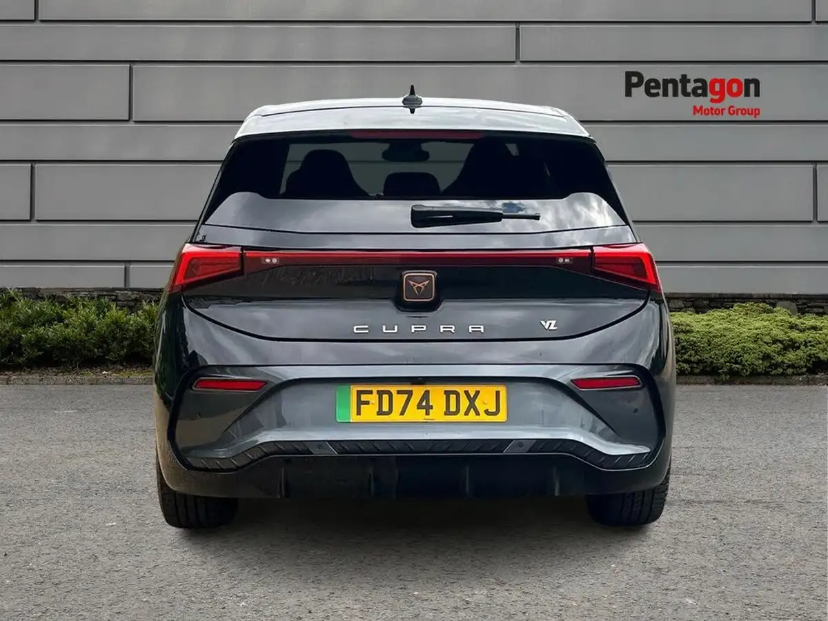 2025-cupra-born-e-vz-big-14