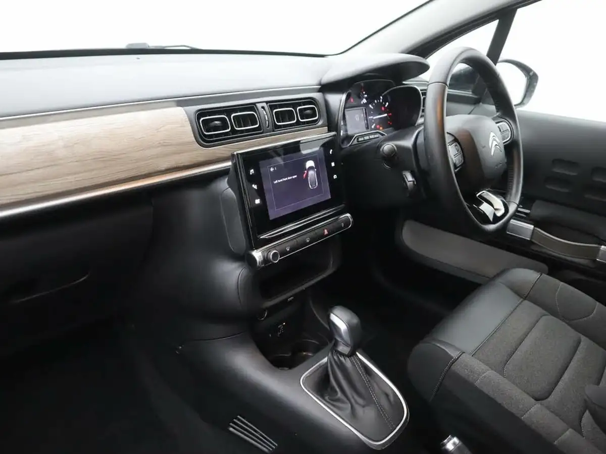 2021-citroen-c3-12-puretech-shine-plus-110ps-eat6-big-12