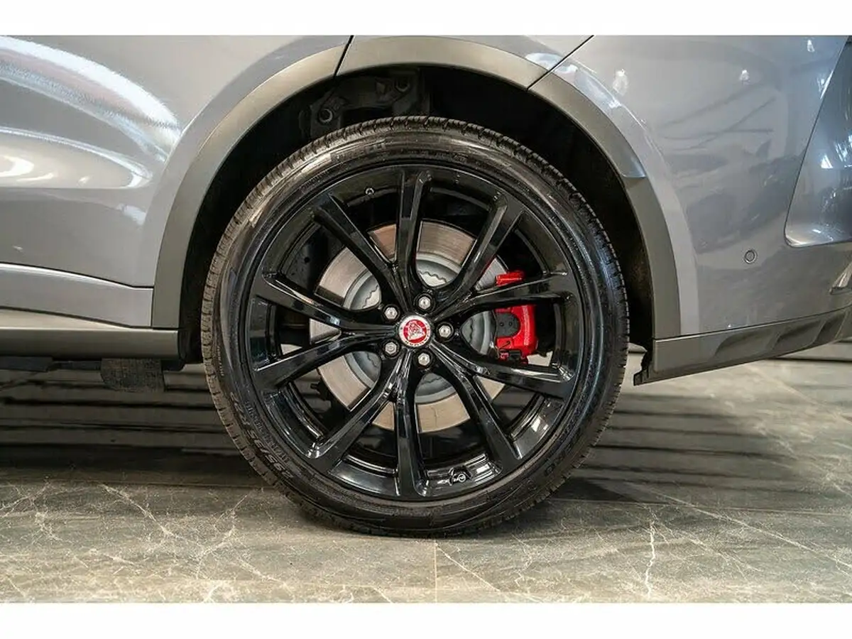2020-jaguar-f-pace-50-v8-sc-svr-big-11