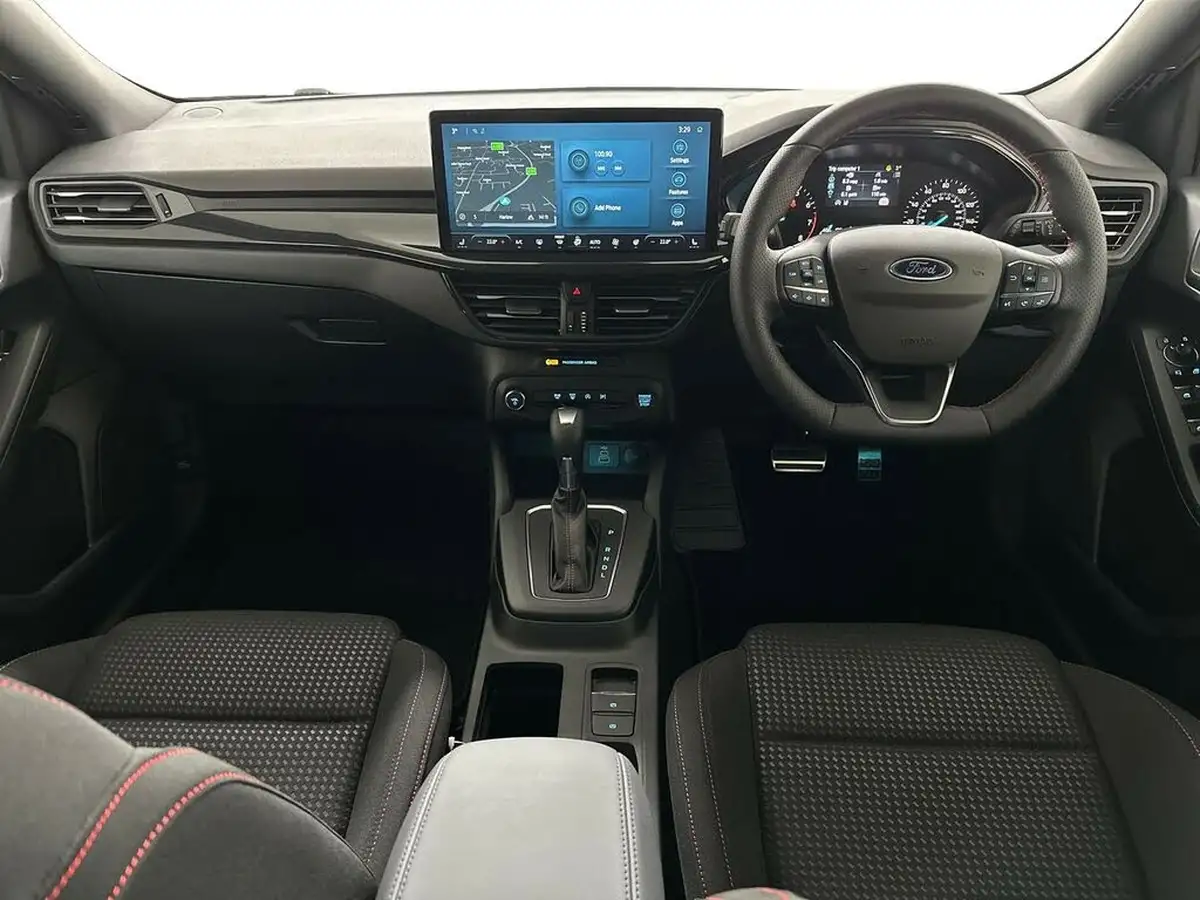 2025-ford-focus-10t-st-line-155ps-estate-powershift-big-13