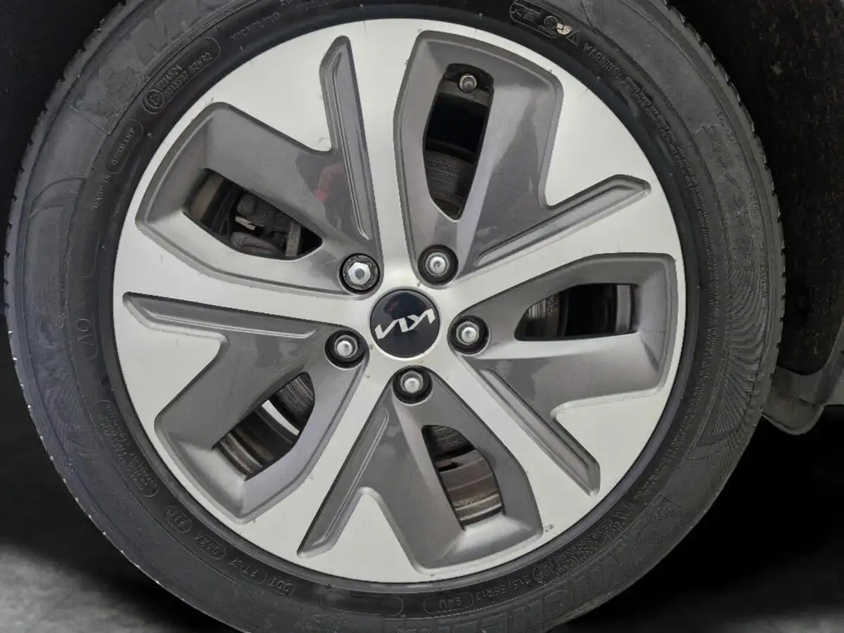 2022-kia-e-niro-ev-2-64-big-13