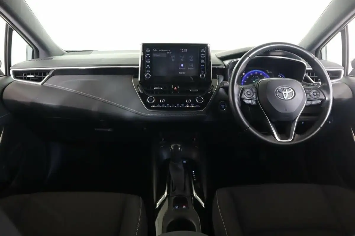 2021-toyota-corolla-18-vvt-i-icon-tech-spare-wheel-touring-sports-5d-big-10