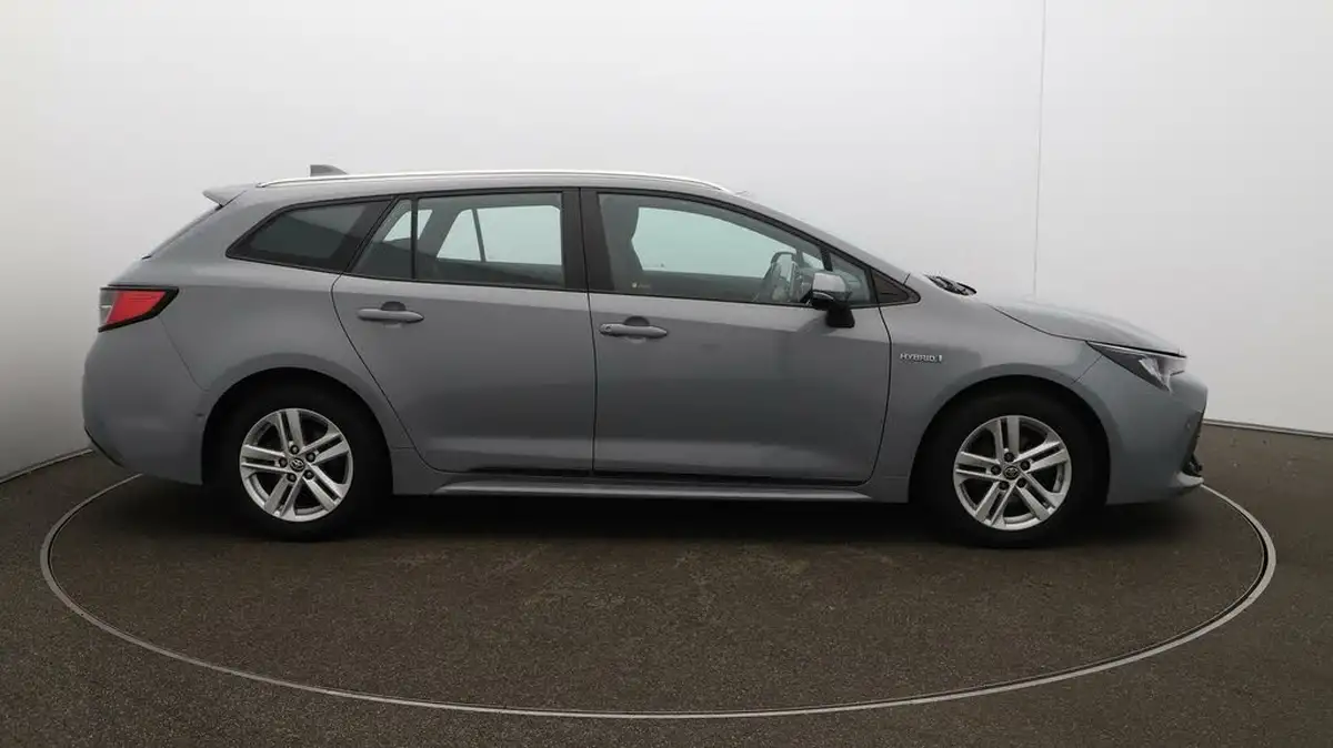 2021-toyota-corolla-18-vvt-i-icon-tech-spare-wheel-touring-sports-5d-big-48