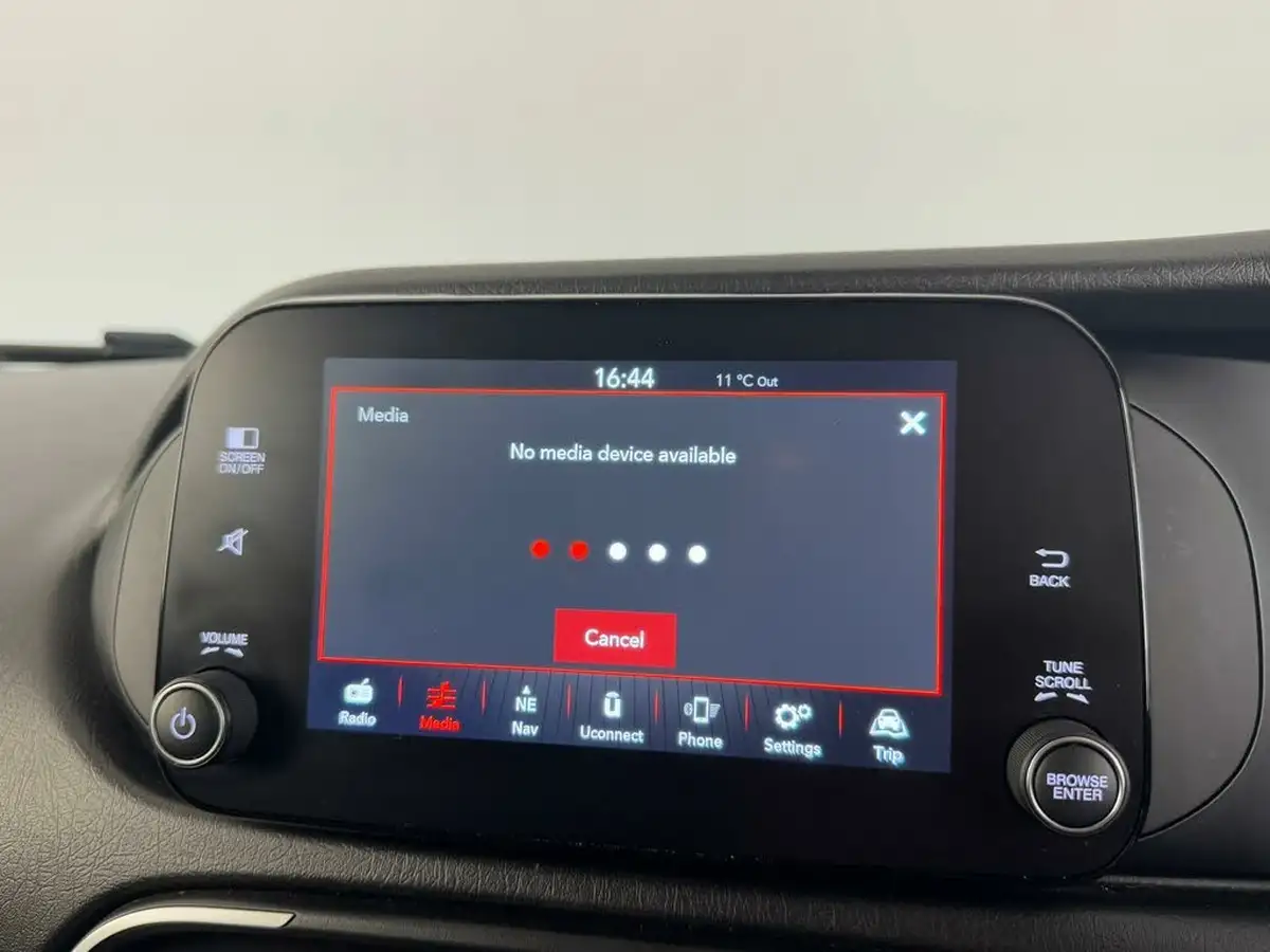 2021-fiat-tipo-10-cross-big-25