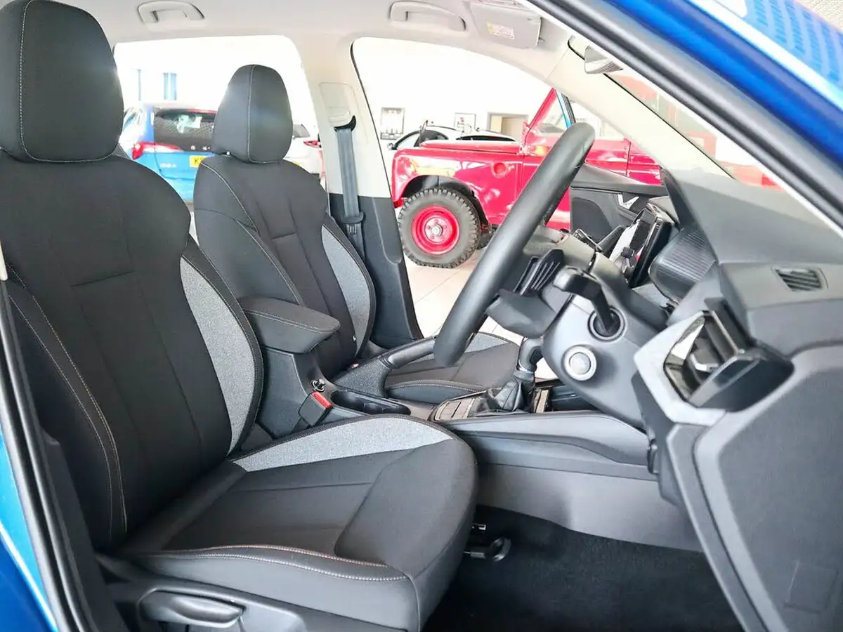 2024-skoda-kamiq-10-tsi-se-116ps-dsg-big-16