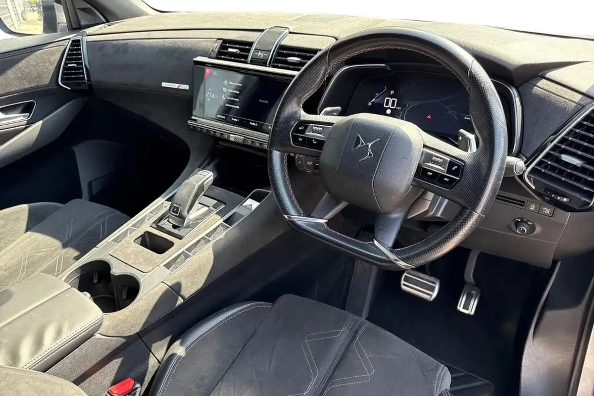 2019-ds-ds-7-crossback-20bluehdi-performance-line-big-13