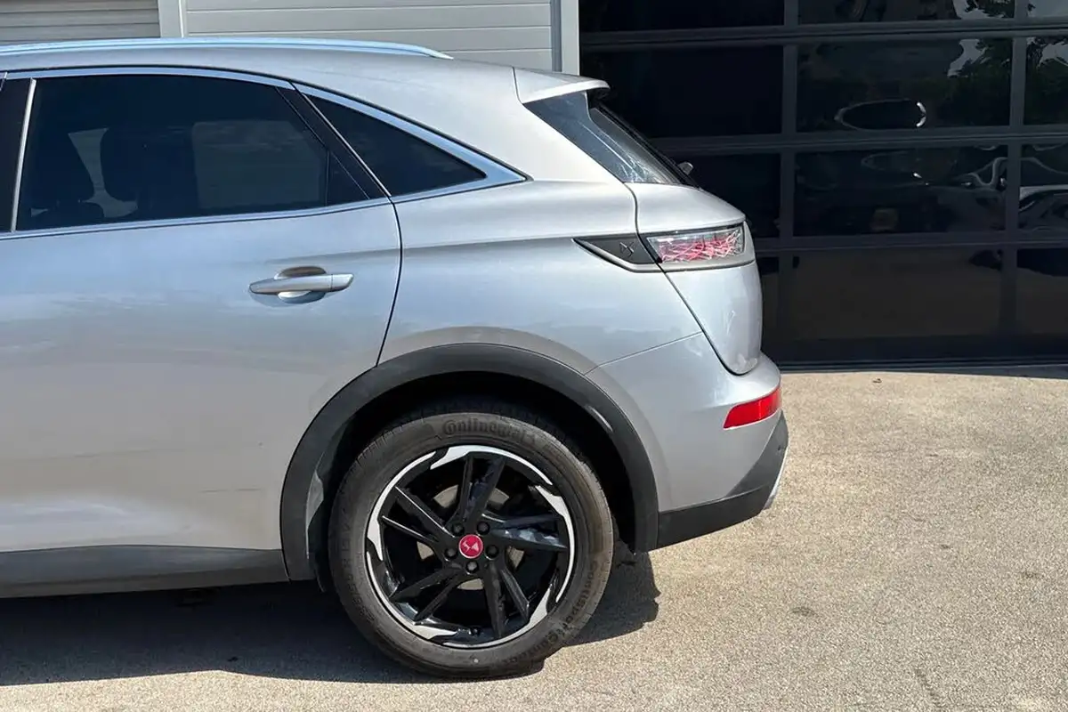 2019-ds-ds-7-crossback-20bluehdi-performance-line-big-37