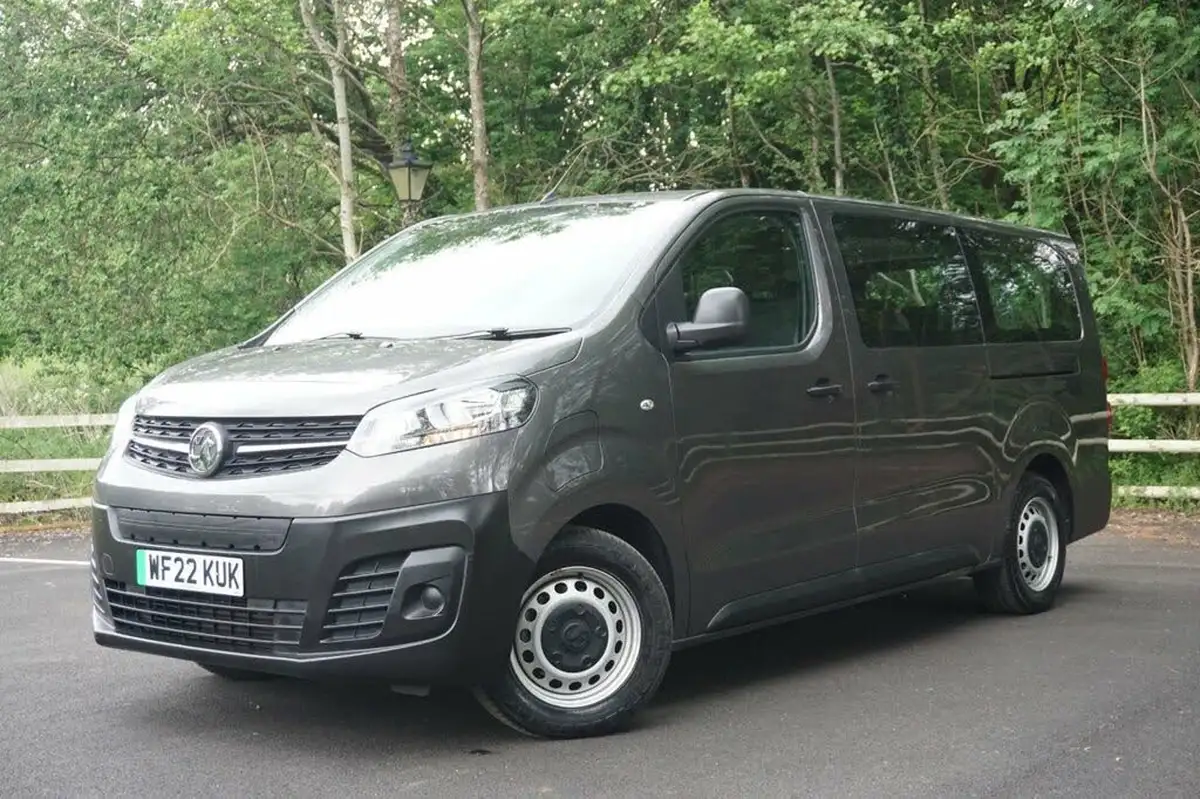 2022-vauxhall-vivaro-life-e-combi-l-big-9