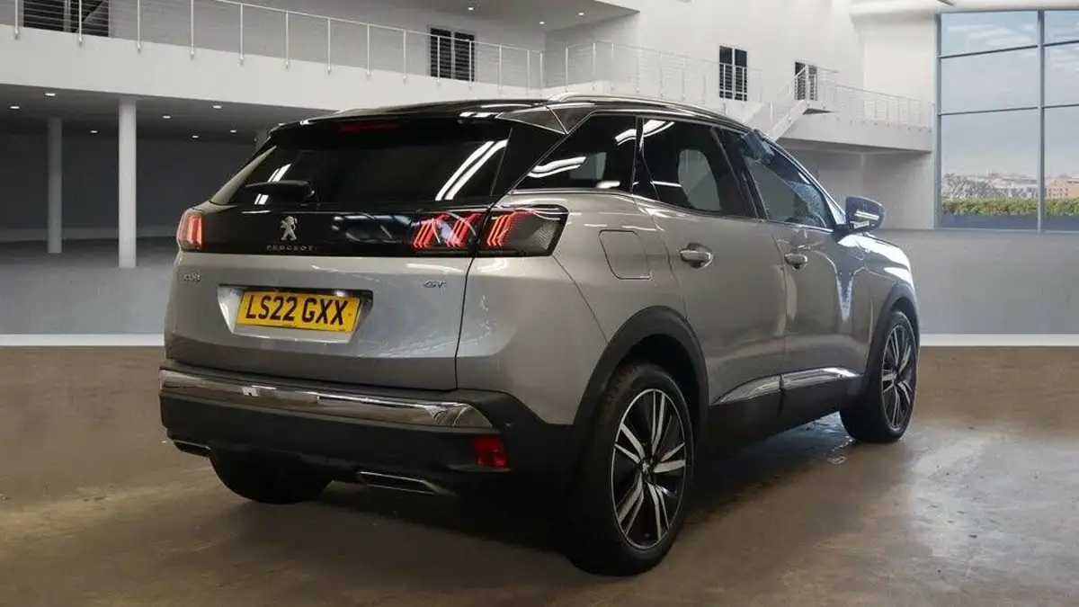 2022-peugeot-3008-suv-12-puretech-gt-premium-big-3