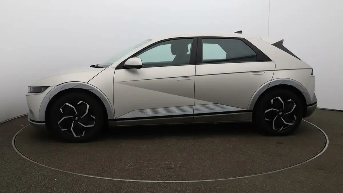 2022-hyundai-ioniq-5-e-premium-217ps-73kwh-rwd-big-4