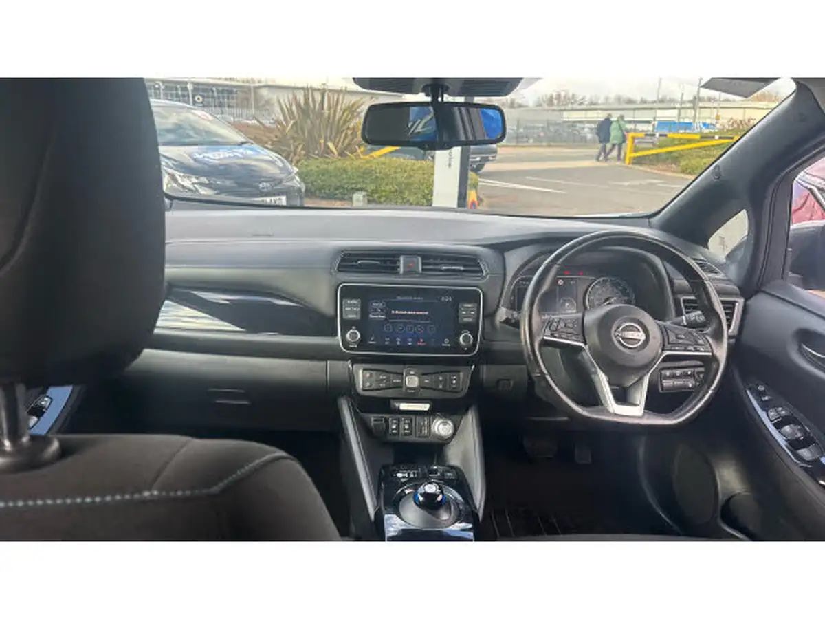 2023-nissan-leaf-e-n-connecta-39kwh-big-9