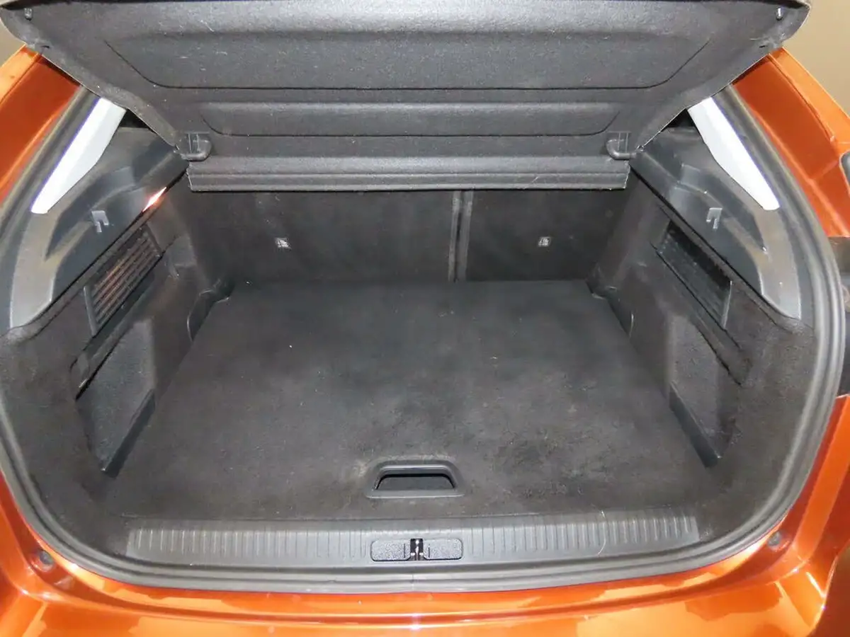 2022-citroen-c4-15bluehdi-sense-plus-110ps-big-10