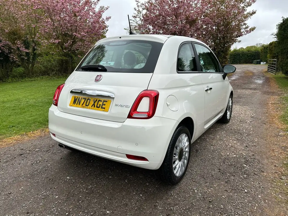 2021-fiat-500-10-lounge-big-10