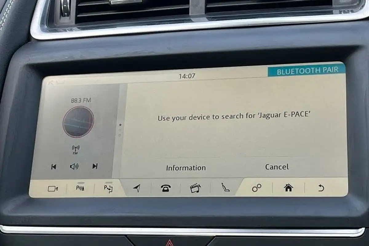 2019-jaguar-e-pace-20-i4-r-dynamic-hse-249ps-big-25