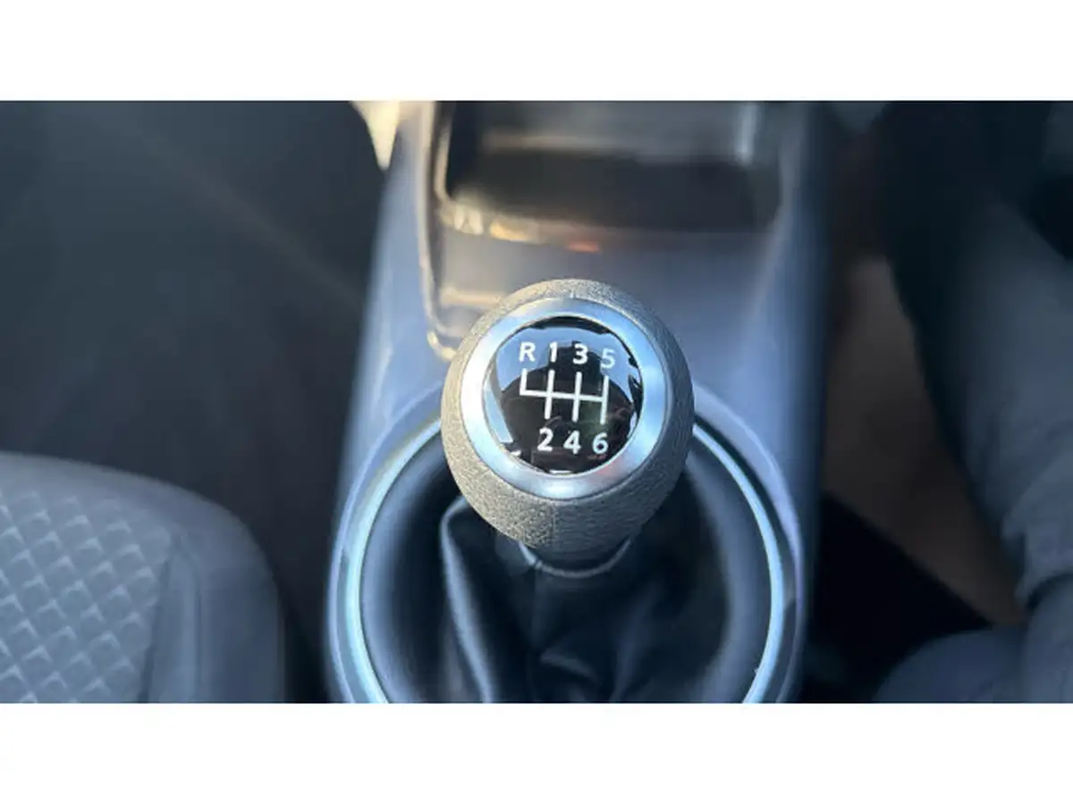 2022-nissan-juke-10-dig-t-acenta-big-31