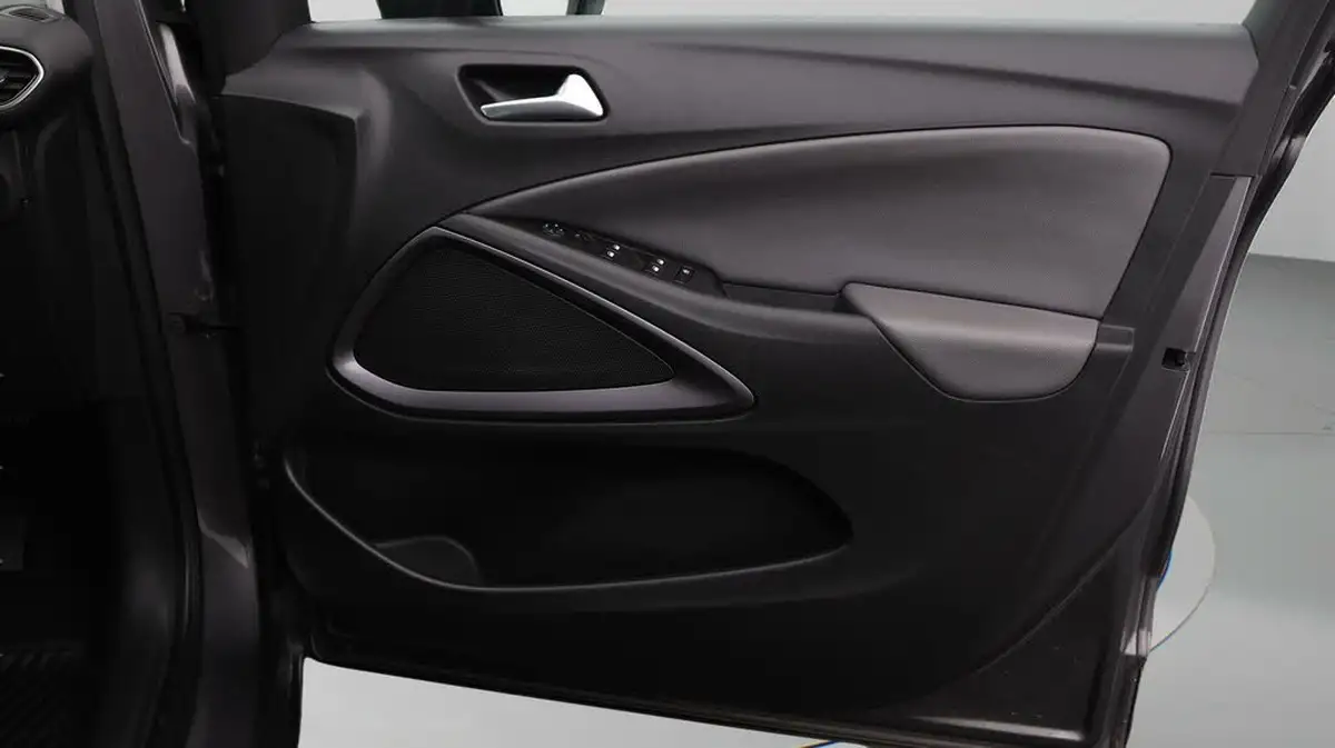 2019-vauxhall-crossland-x-12i-elite-big-14