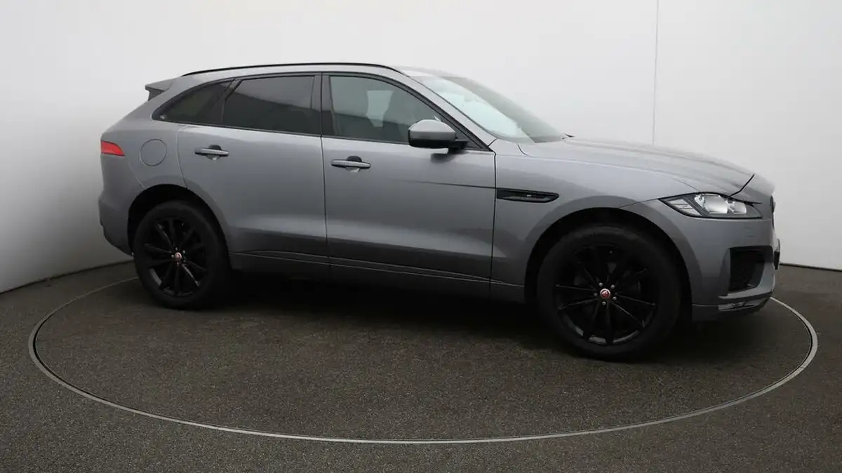 2021-jaguar-f-pace-20-i4d-chequered-flag-180ps-big-48