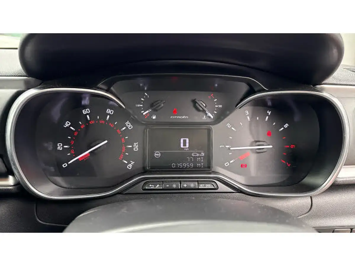 2022-citroen-c3-12-puretech-saint-james-83ps-big-17