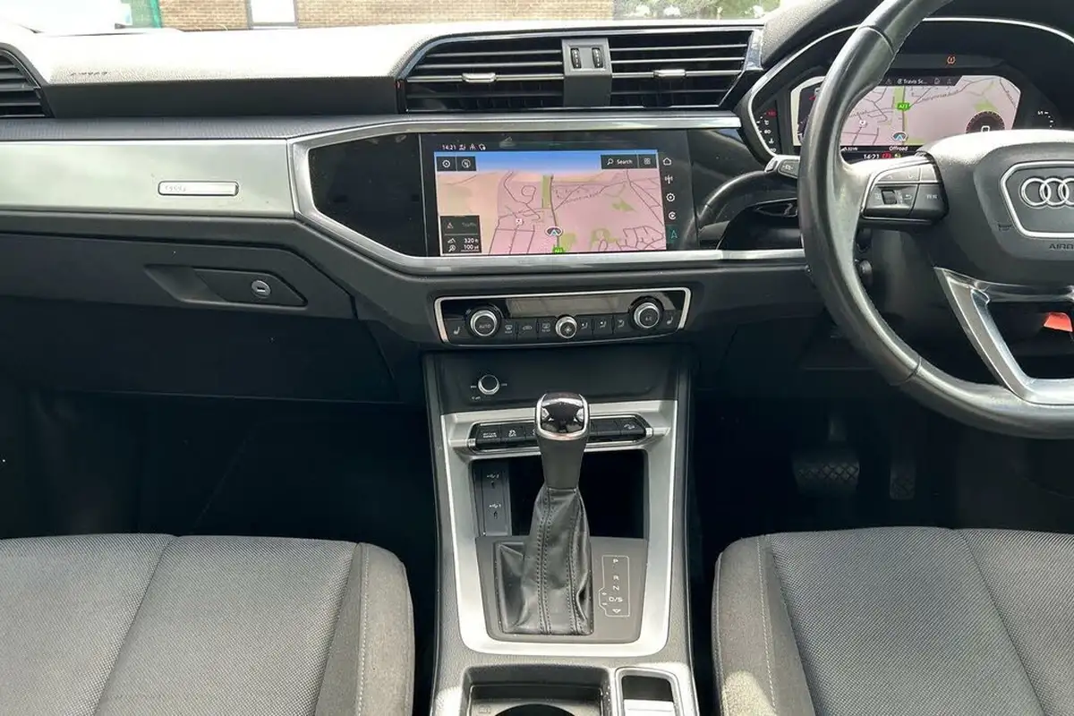 2022-audi-q3-15-35-tfsi-technik-cod-s-tronic-big-35