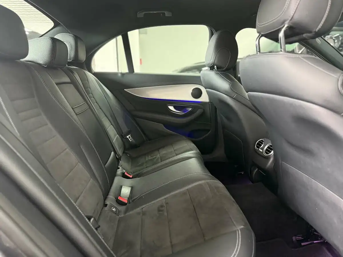 2017-mercedes-benz-e-class-20d-e220d-amg-line-ss-saloon-4d-big-33