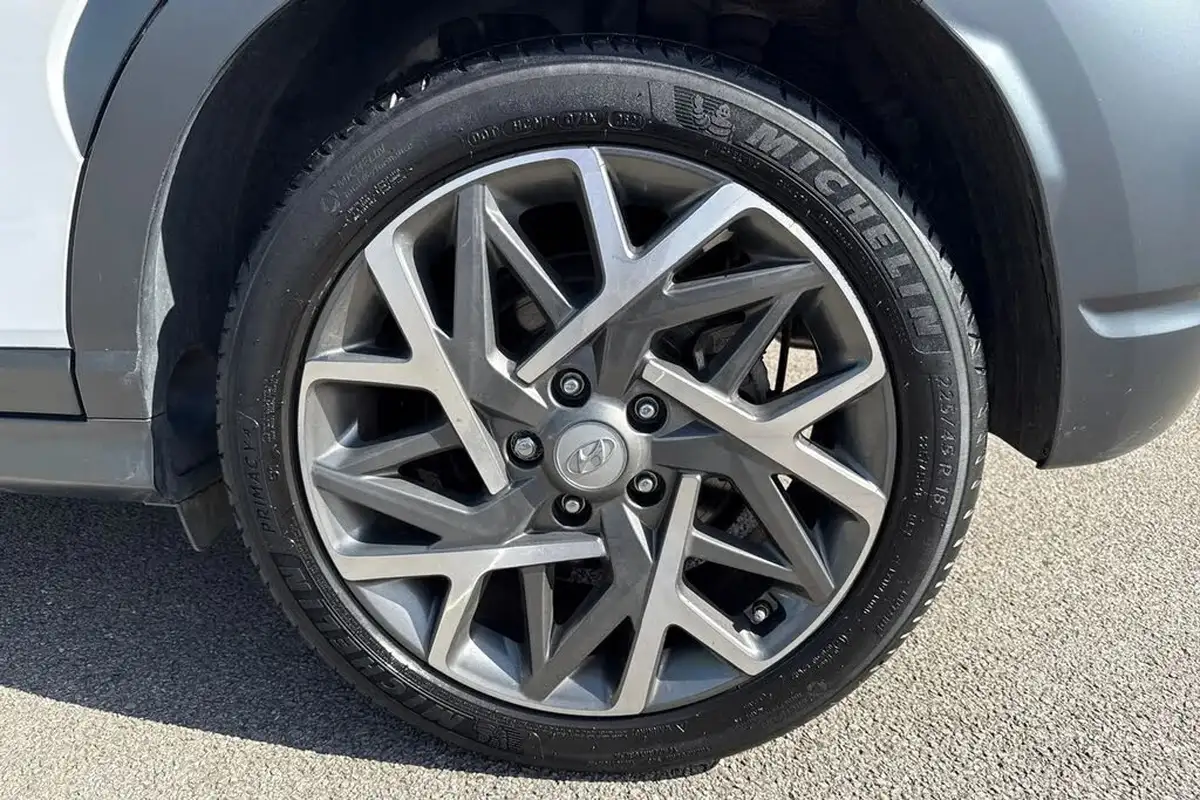 2022-hyundai-kona-16-gdi-premium-big-9