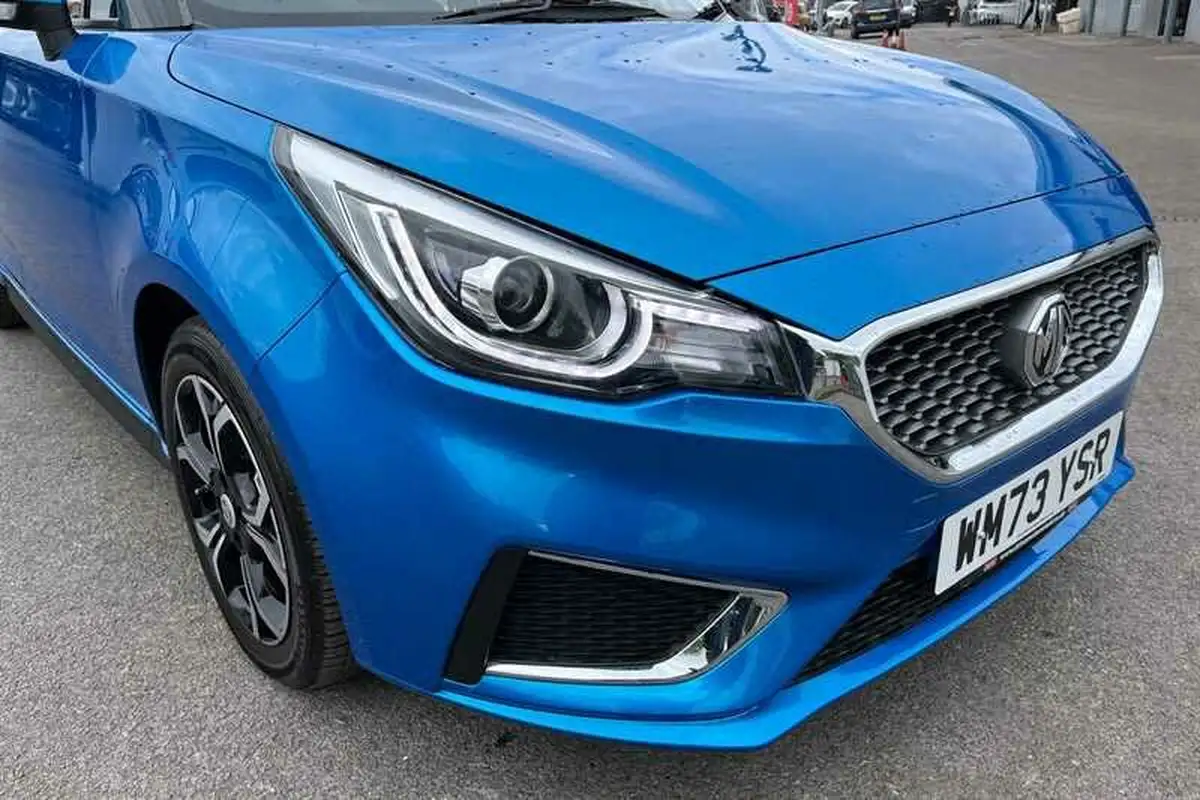 2023-mg-mg3-15-vti-tech-exclusive-nav-big-27