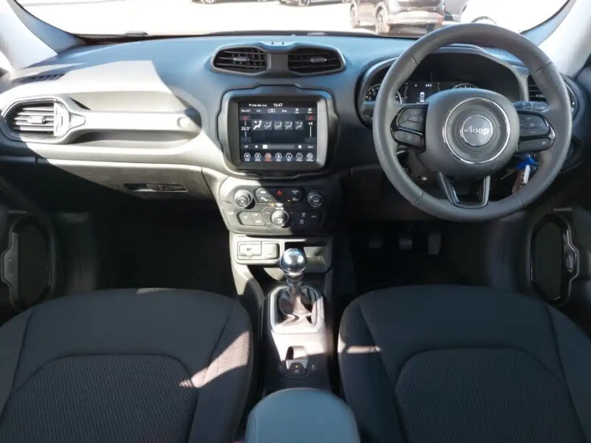 2021-jeep-renegade-10-gse-night-eagle-big-2