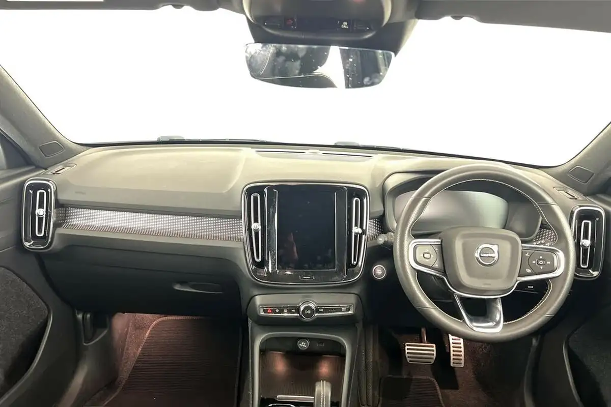 2021-volvo-xc40-15-t3-r-design-161bhp-auto-big-5