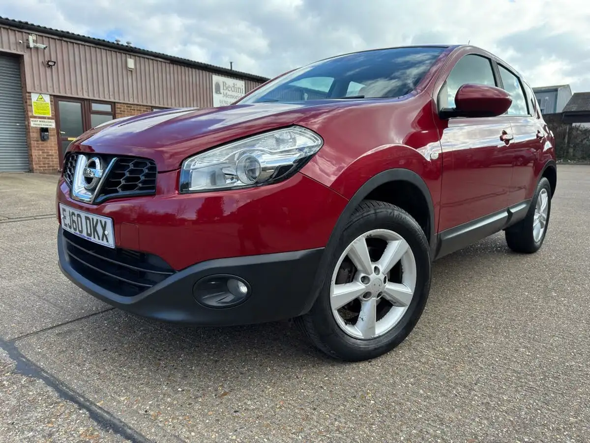 2010-nissan-qashqai-15td-acenta-big-3