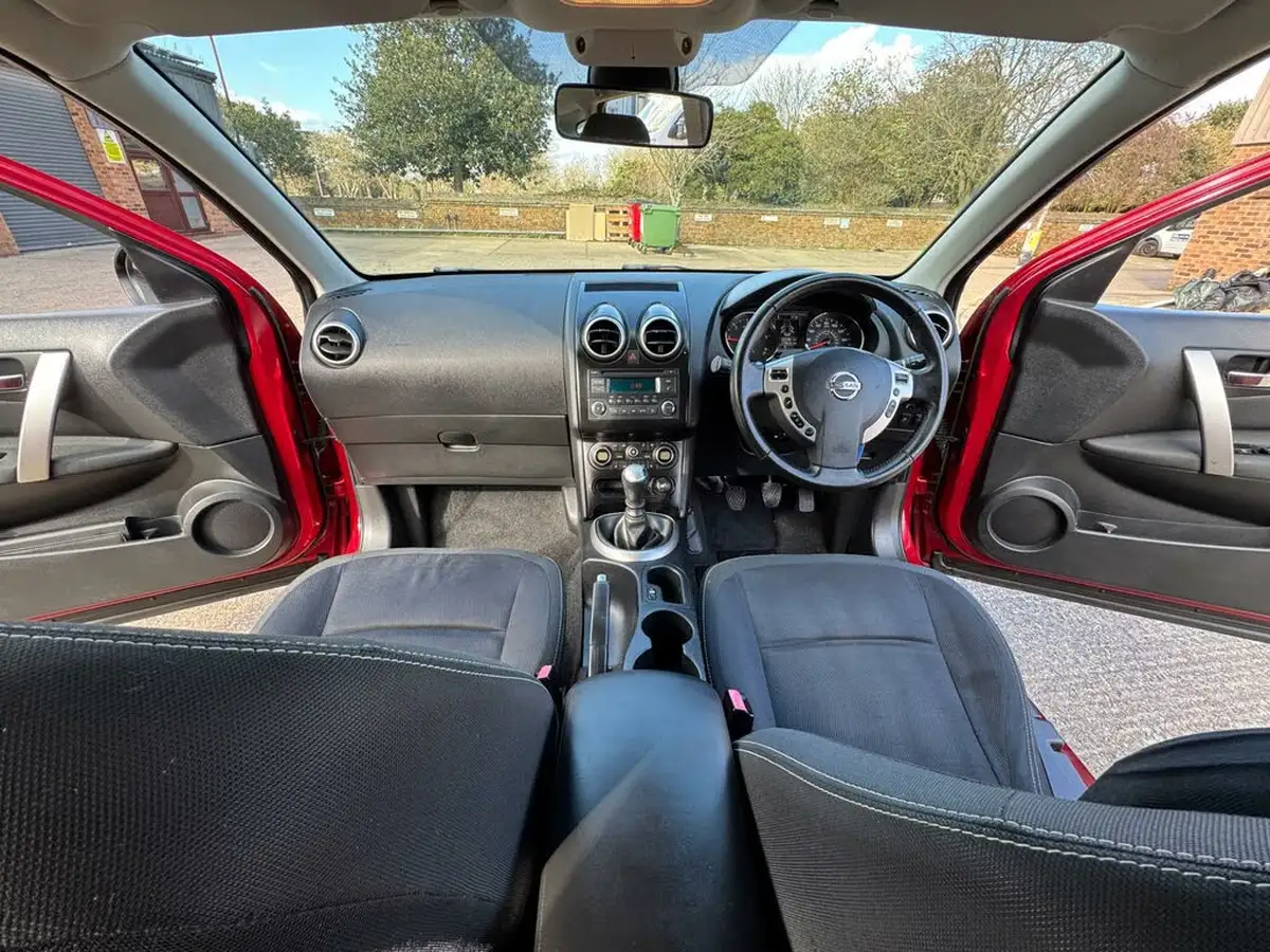 2010-nissan-qashqai-15td-acenta-big-27
