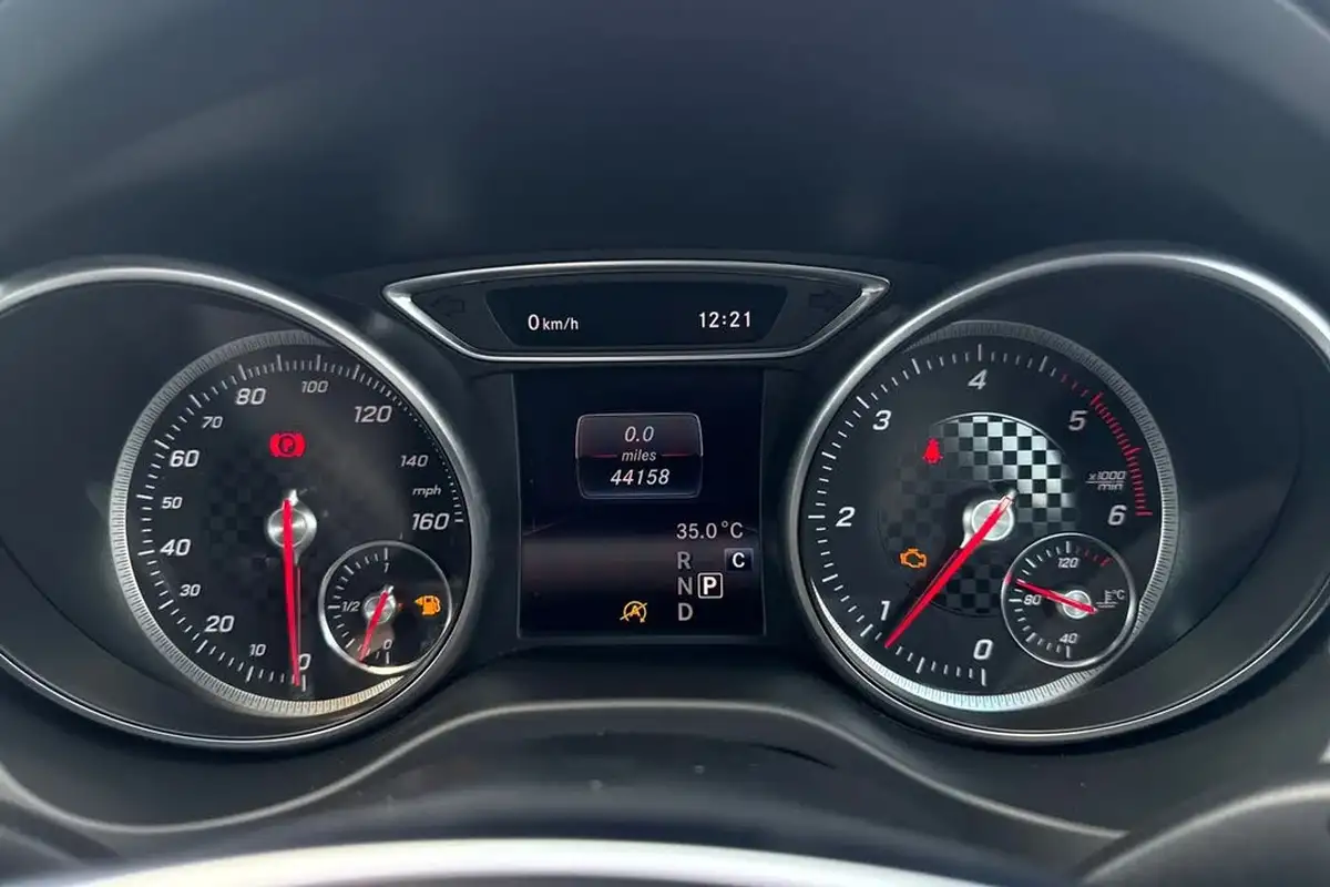 2016-mercedes-benz-a-class-big-40
