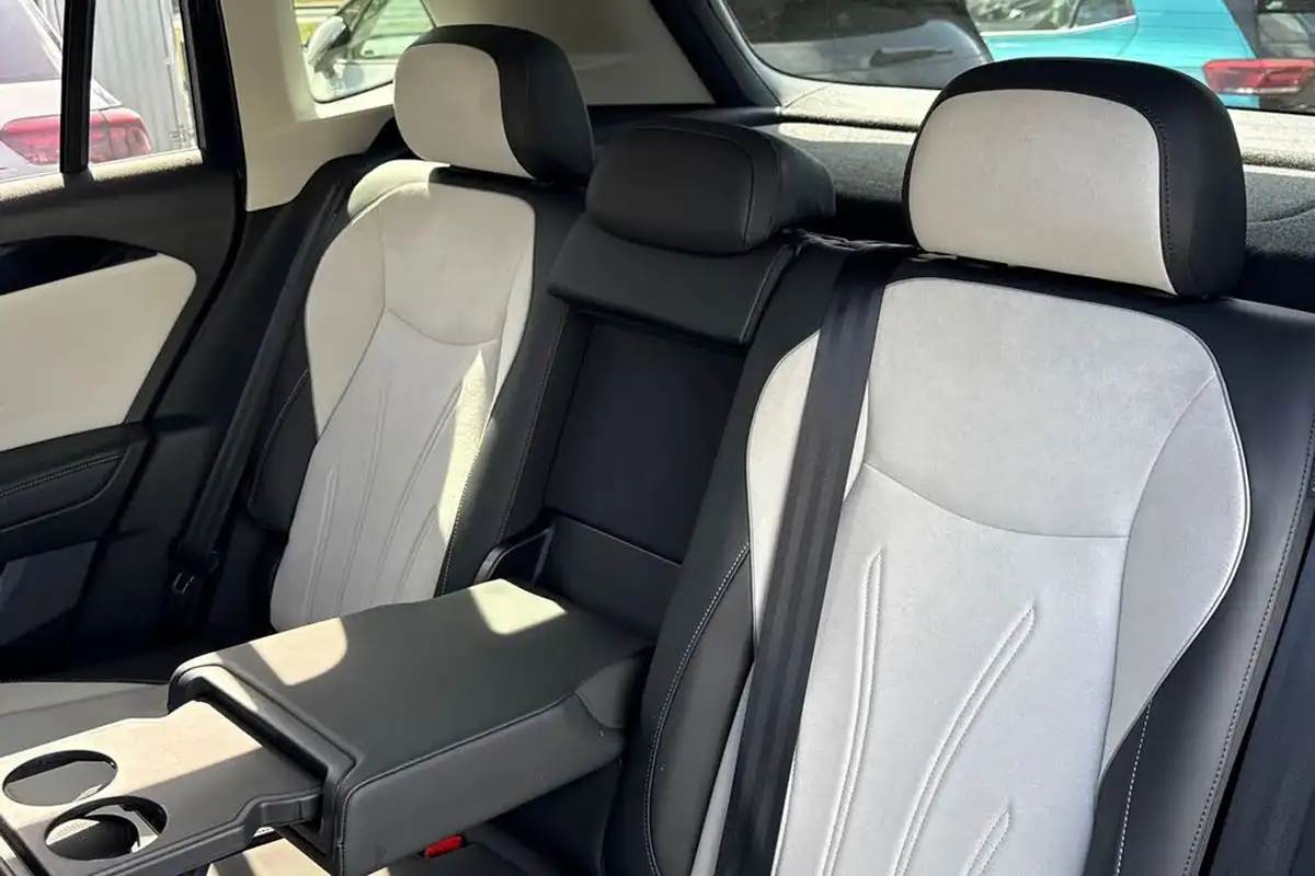 2024-volkswagen-tiguan-15-etsi-elegance-big-13