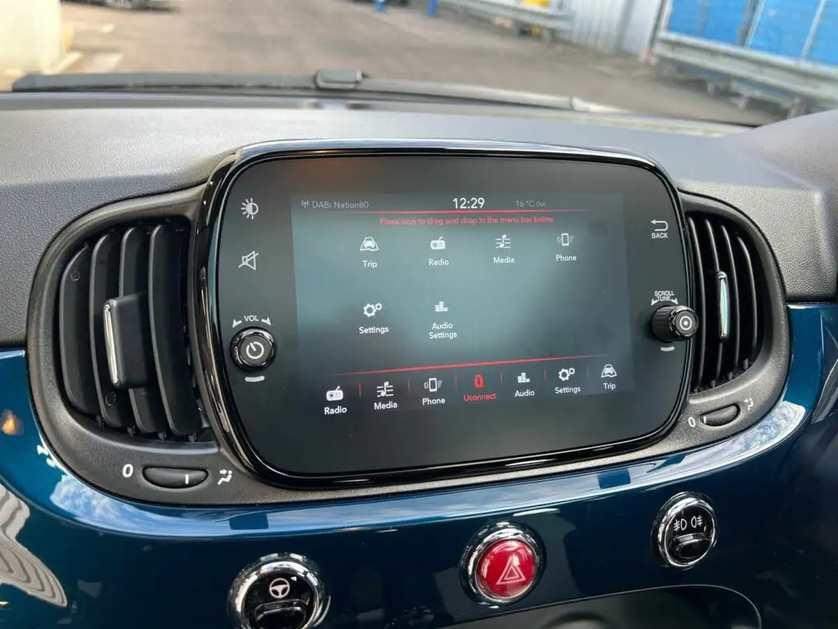 2022-fiat-500-10-dolcevita-big-19