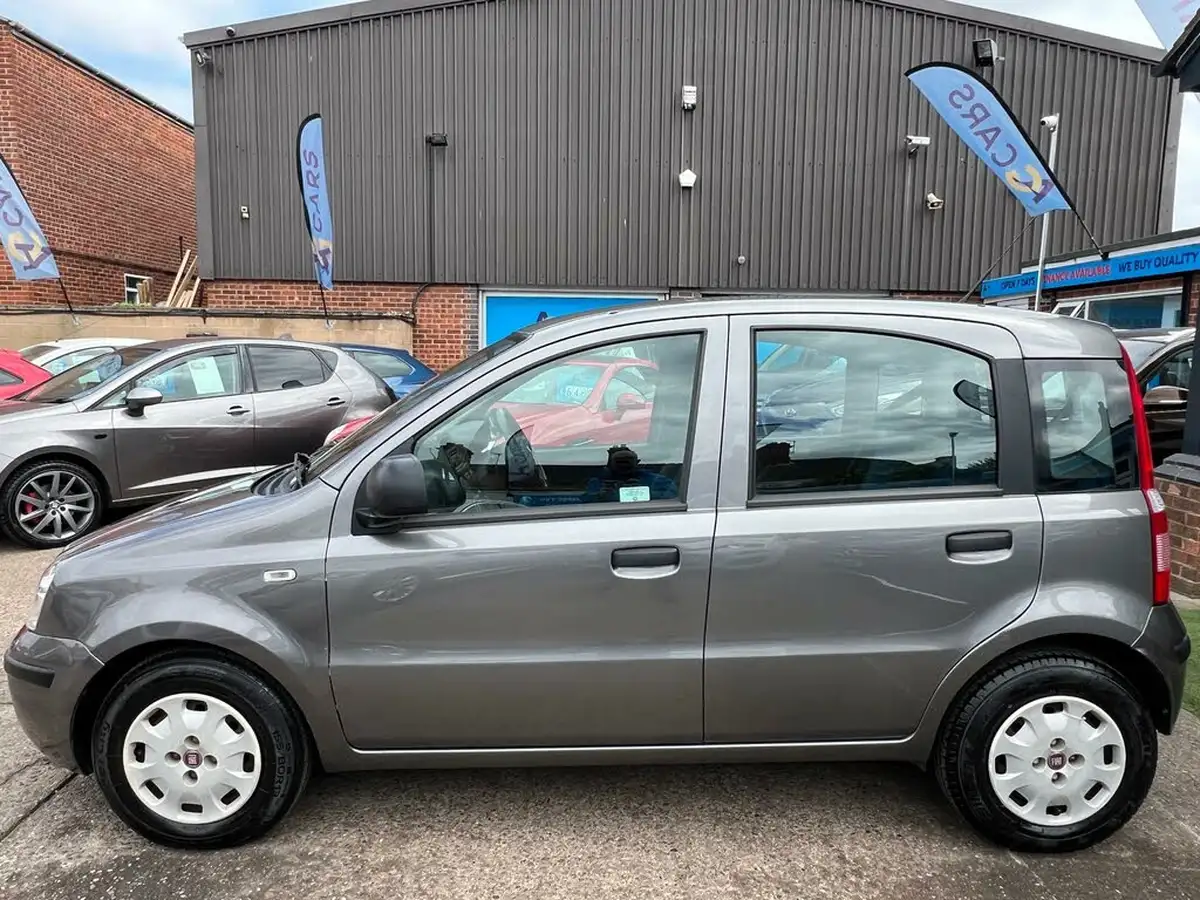 2012-fiat-panda-12-active-big-8