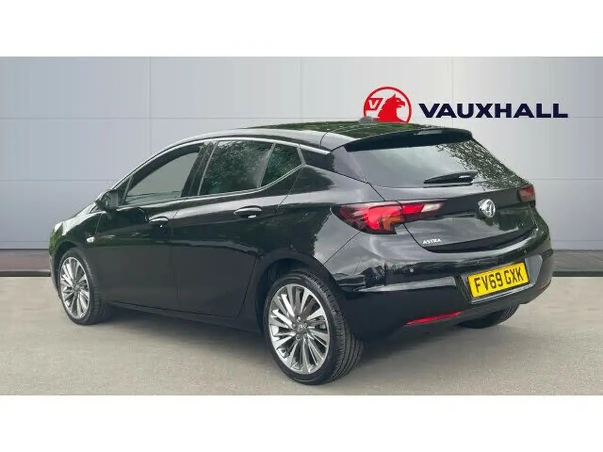 2019-vauxhall-astra-16cdti-griffin-big-1