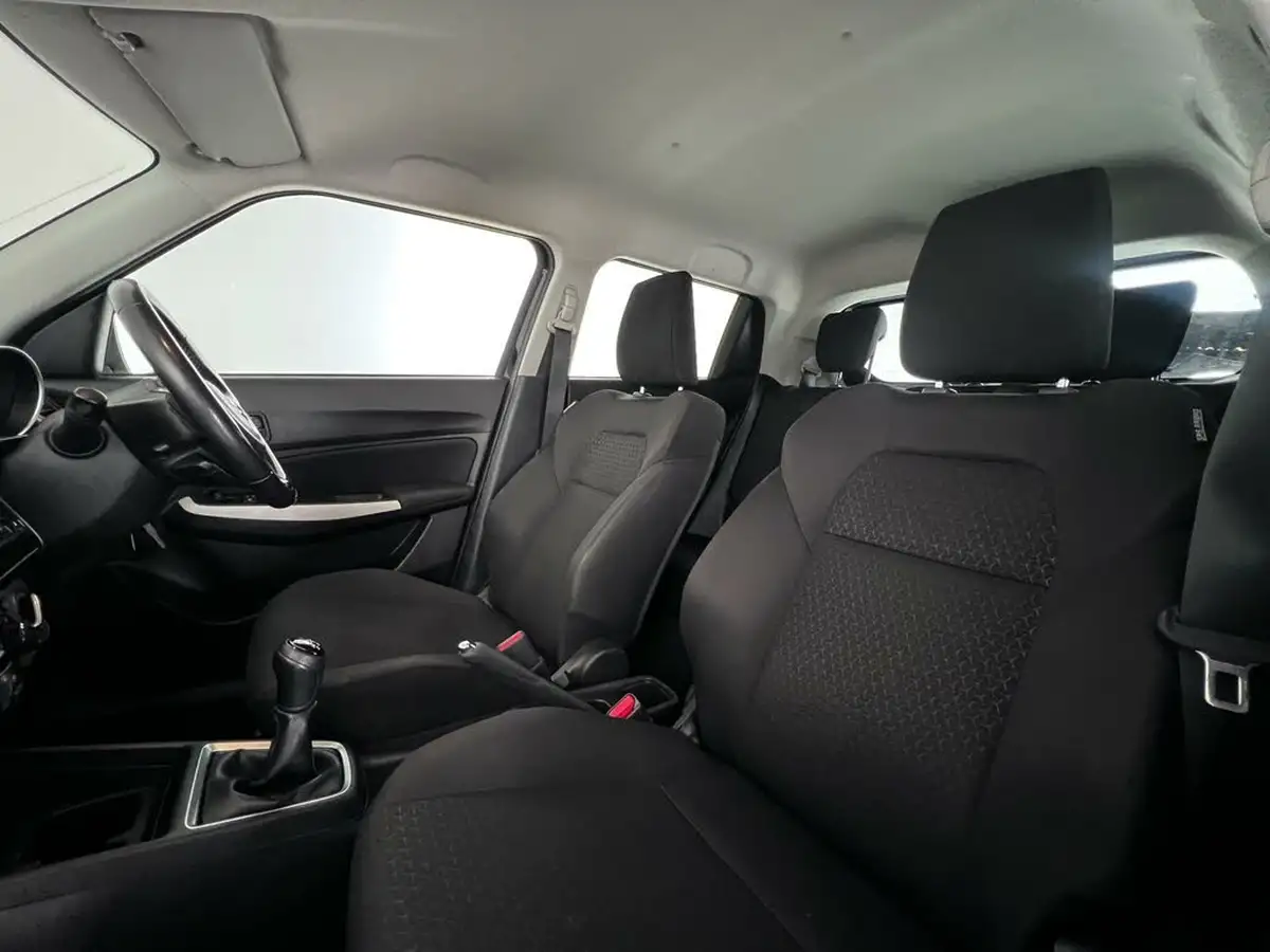 2021-suzuki-swift-12-dualjet-sz-l-big-17