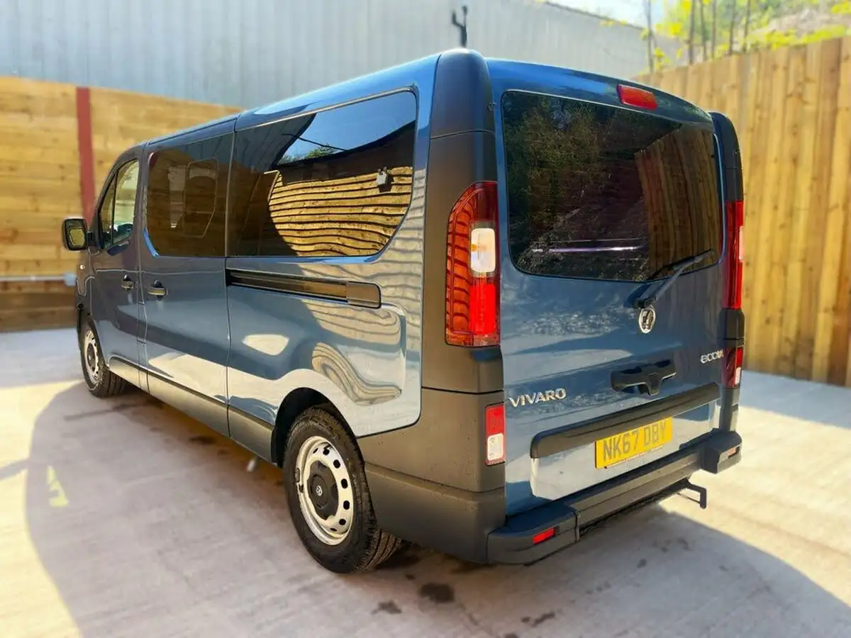 2017-vauxhall-vivaro-16cdti-2900-l2h1-95pseu6-ss-9-seats-combi-big-12