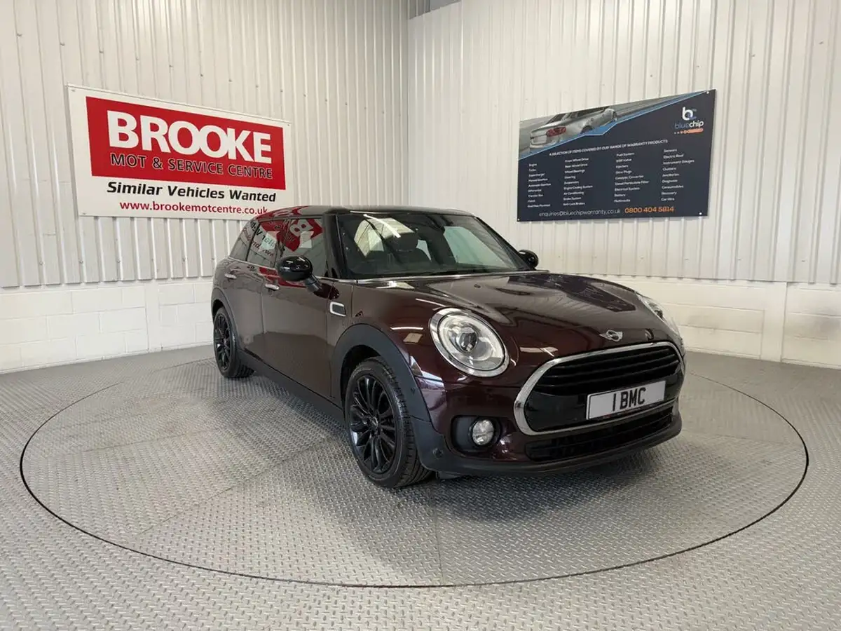2015-mini-clubman-15-cooper-auto-big-0