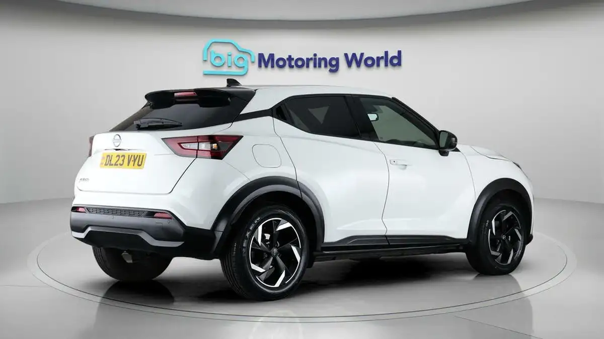 2023-nissan-juke-10-dig-t-n-connecta-big-7