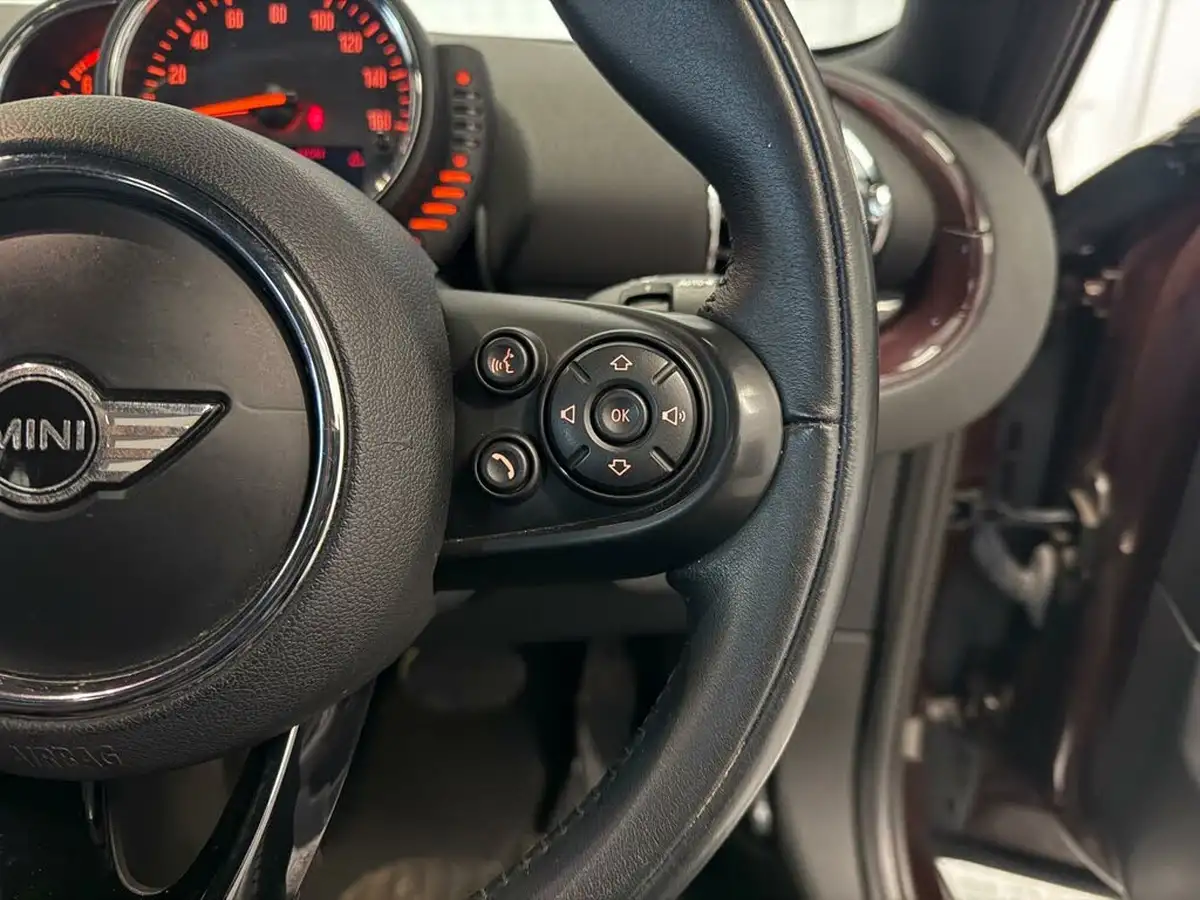 2015-mini-clubman-15-cooper-auto-big-25