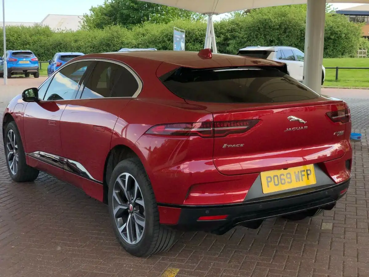 2019-jaguar-i-pace-ev400-se-big-3