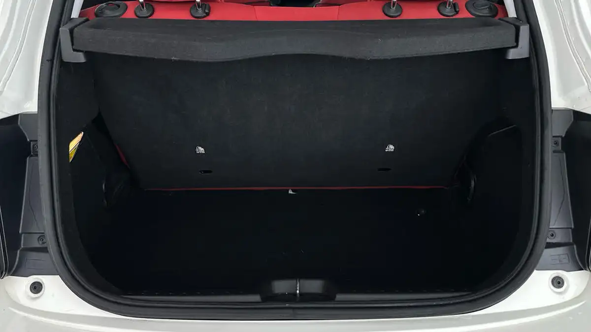 2022-fiat-500-e-red-117bhp-big-14