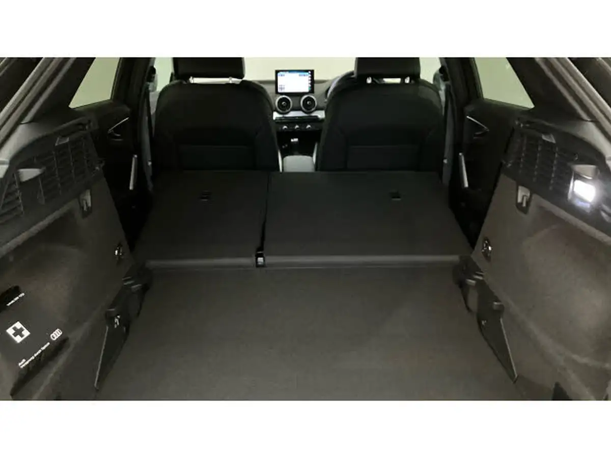 2024-audi-q2-15-35-tfsi-s-line-big-38