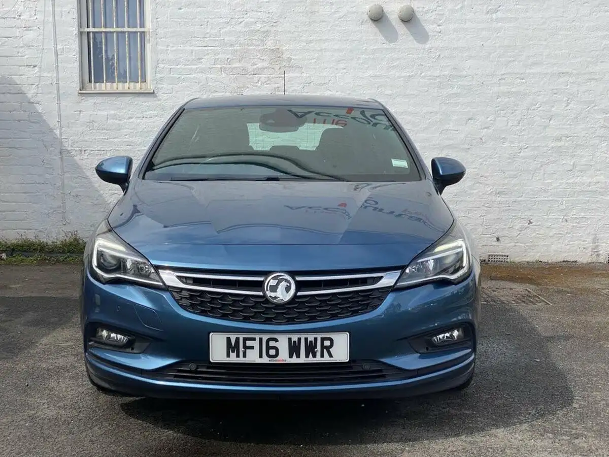 2016-vauxhall-astra-14i-16v-turbo-sri-150ps-hatchback-big-5
