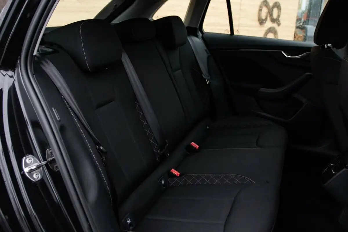2023-skoda-scala-10-tsi-se-technology-95ps-big-36