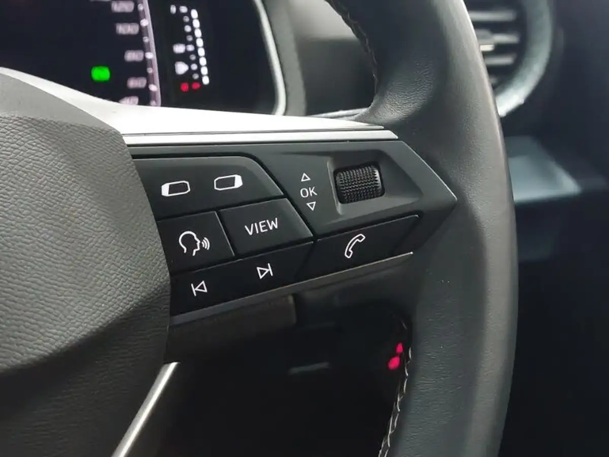 2024-seat-arona-10-tsi-xperience-lux-115ps-dsg-big-17