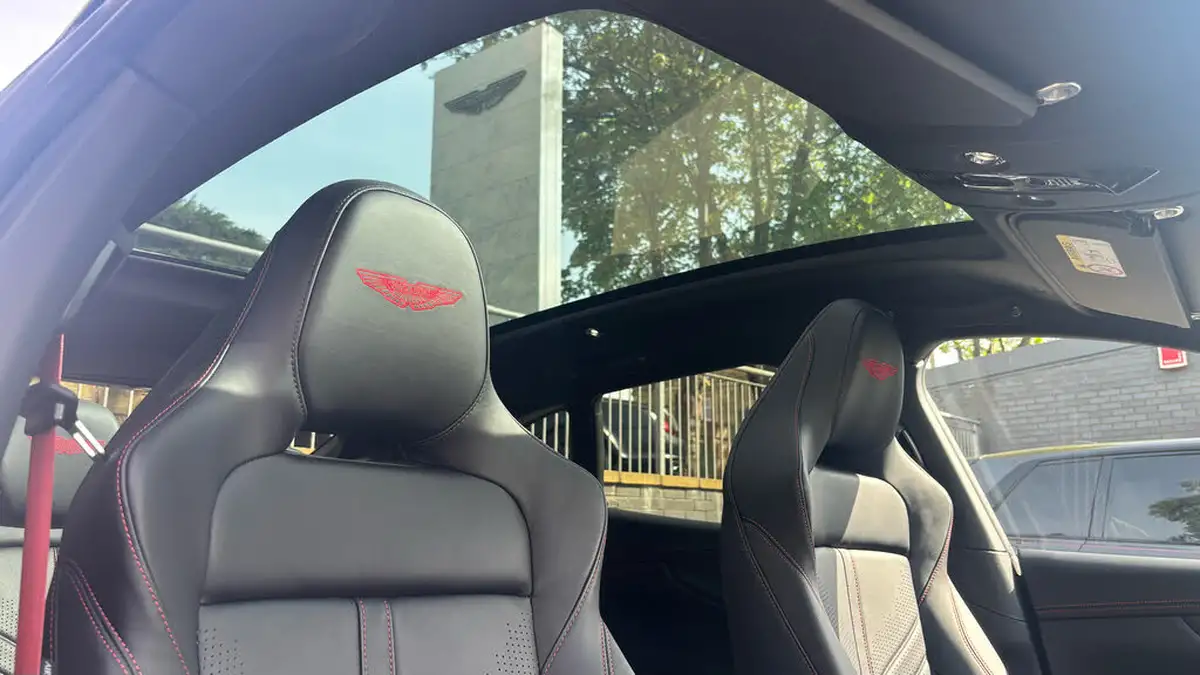2024-aston-martin-dbx-40-v8-big-17
