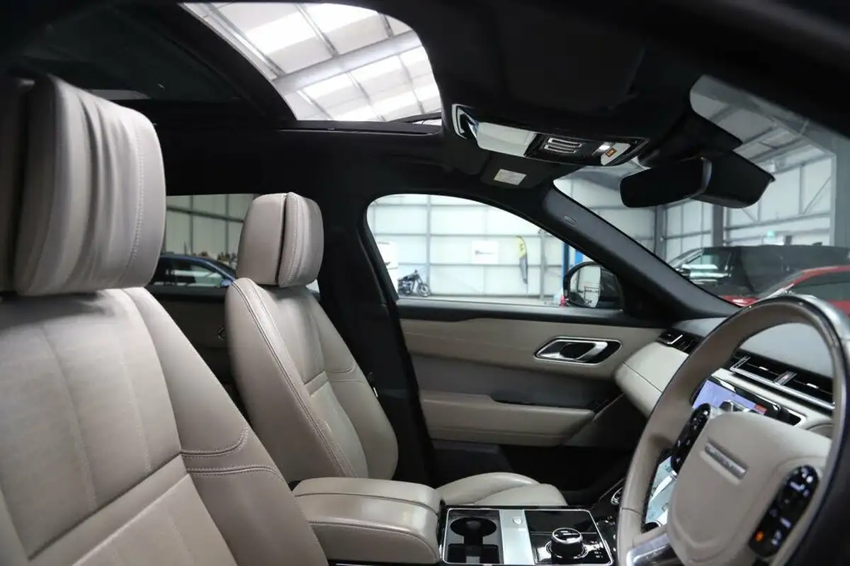 2019-land-rover-range-rover-velar-20-d240-r-dynamic-hse-big-1